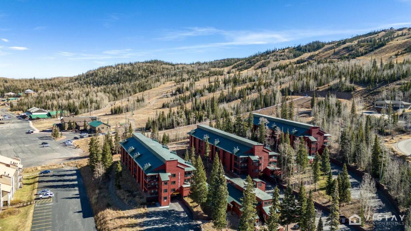 Giant Steps #43 W Hot Tub, Sauna, And Game Room! Brian Head Bagian luar foto